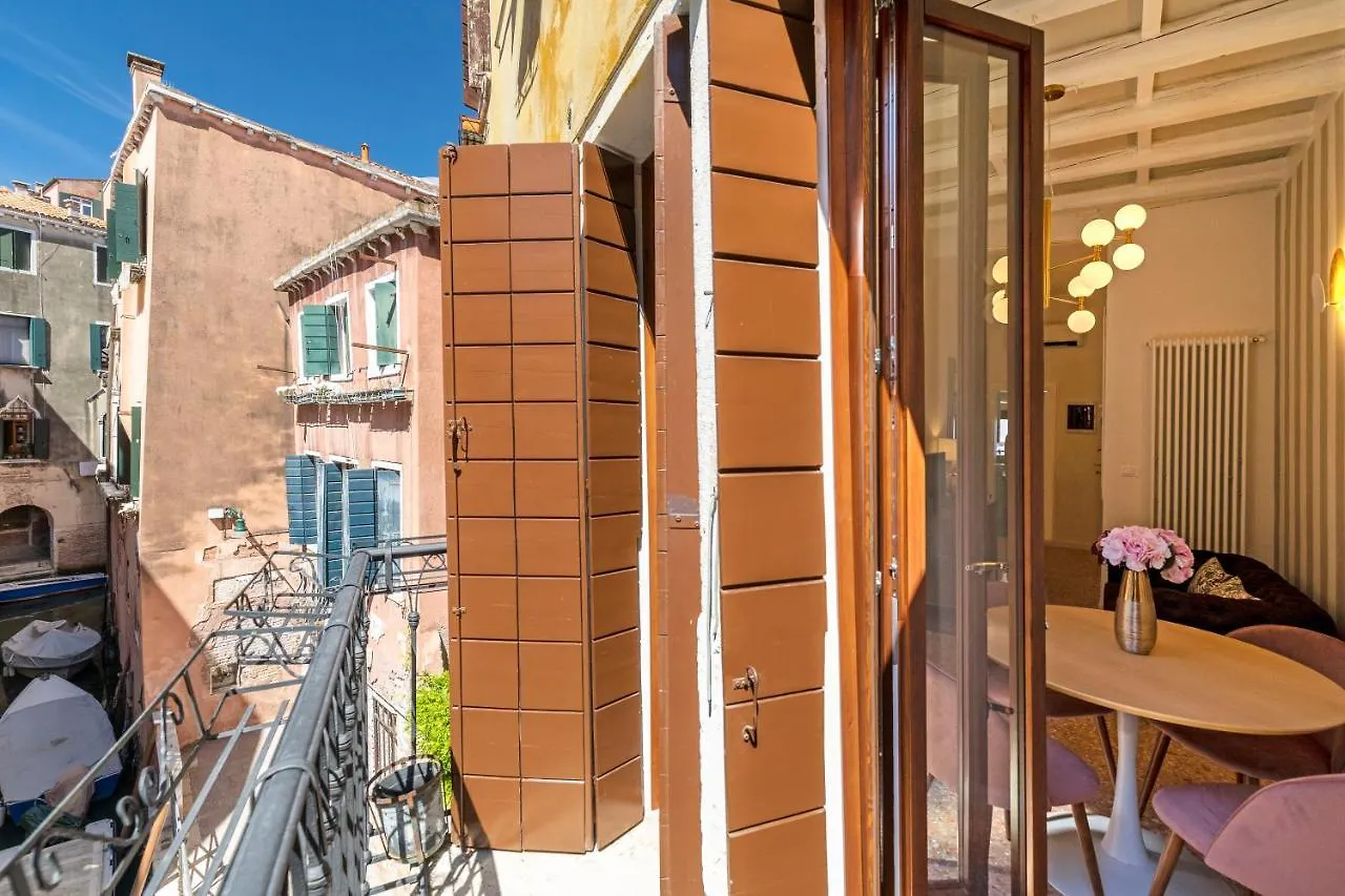 Querini Suite-Balcony On Canal, Close To San Marco Venice