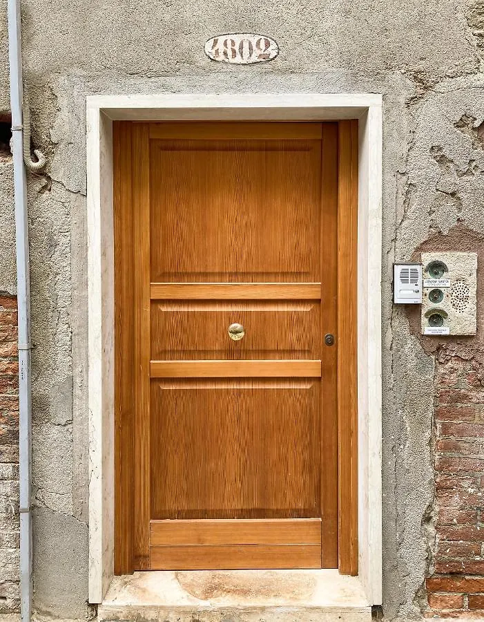 Querini Suite-Balcony On Canal, Close To San Marco Venice Italy